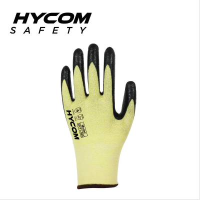 What Are the Performance Advantages of Industrial Gloves?
